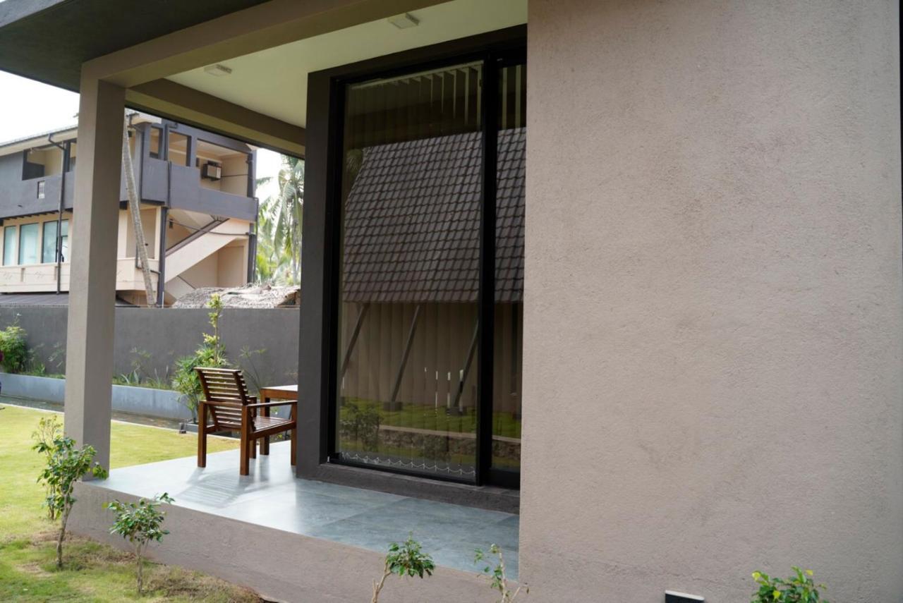 Soluna Beach Resort Marawila Exterior foto