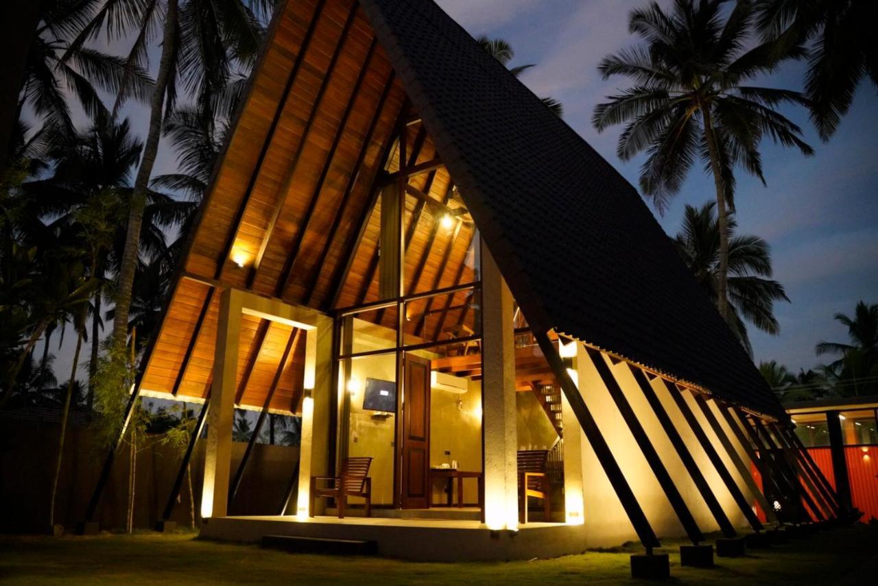 Soluna Beach Resort Marawila Exterior foto